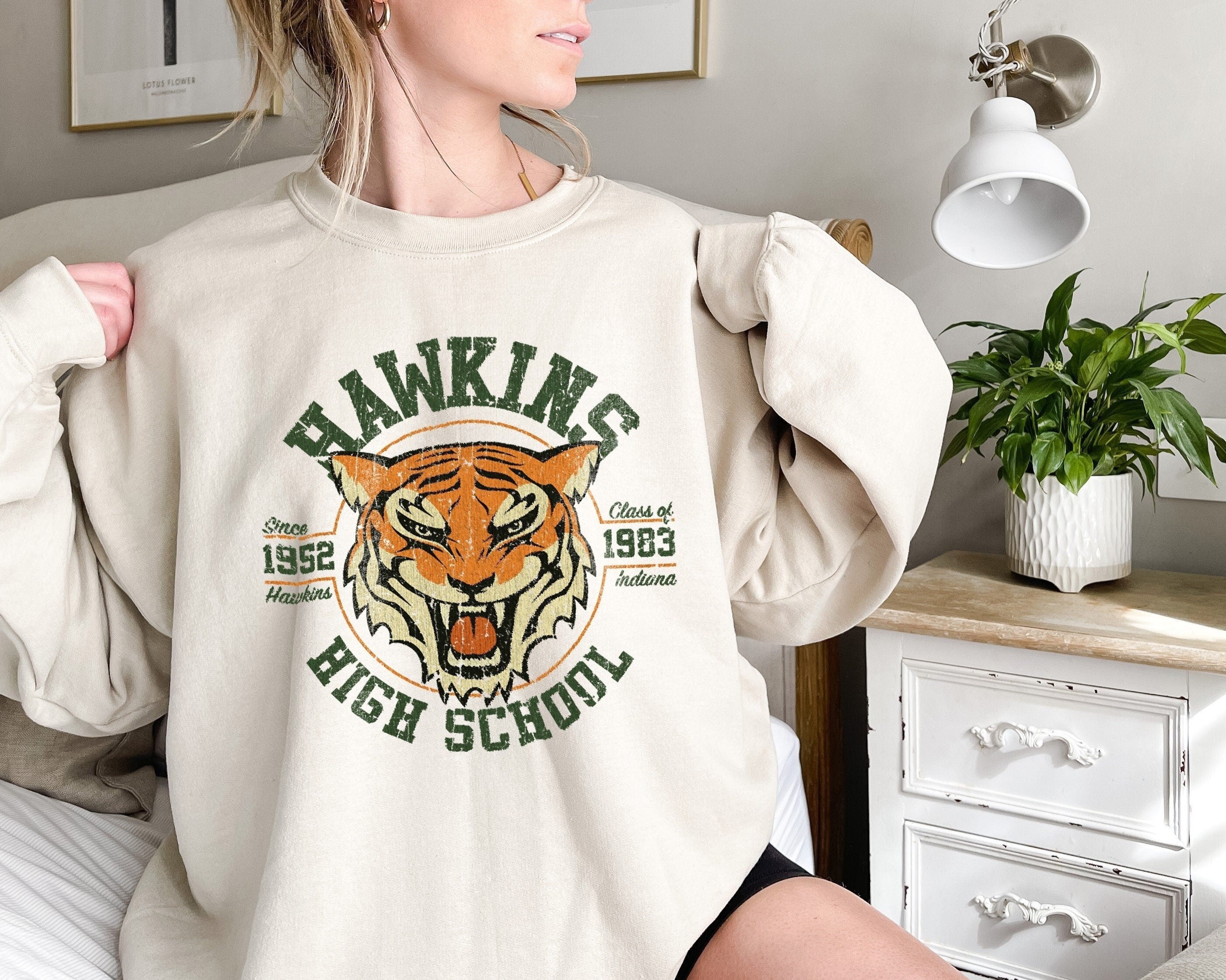 Hawkins High Gildan 18000 Sweatshirt, Cozy Unisex Crewneck, Vintage Hawkins Class of 1983, Perfect Fall Outfit or Gift for Fans