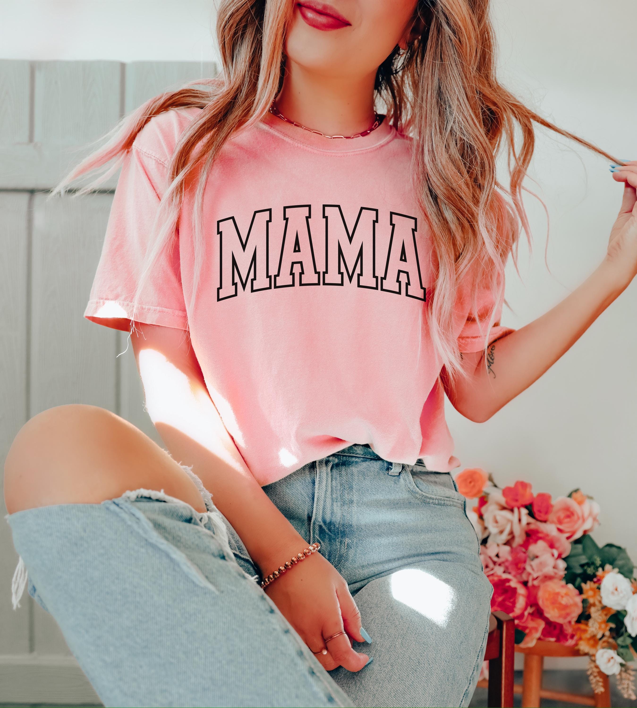 Comfort Colors® 1717 Retro Mama Shirt for Women - Unisex Garment-Dyed T-shirt Gift from Daughter, Perfect for Birthday, Baby Shower, or Christmas