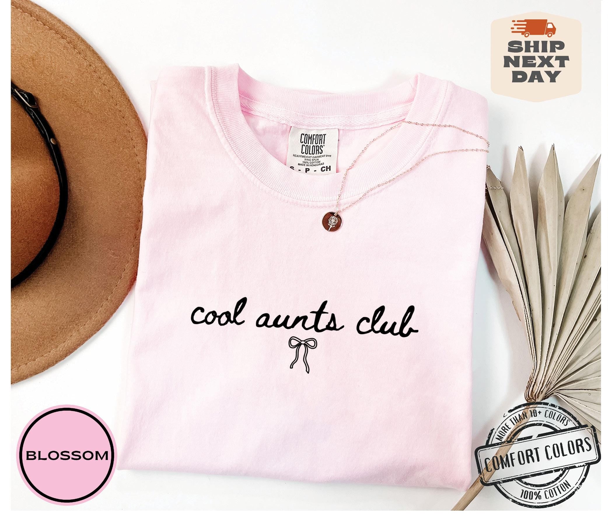 Cool Aunts Club Comfort Colors® 1717 Shirt, Unisex Garment-Dyed T-shirt, SwiftPOD, Trendy Gift for Aunt to Be, Pregnancy Announcement, Women's Aest...