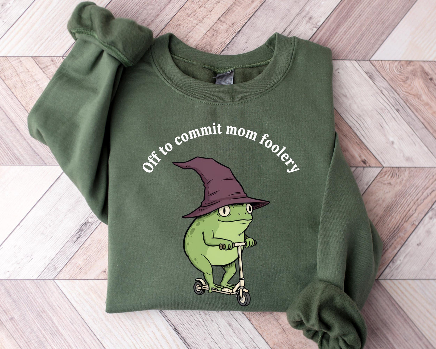 ✨Gildan 18000 Mama Frog Sweatshirt: Cozy Pregnancy Reveal Crewneck for Women✨