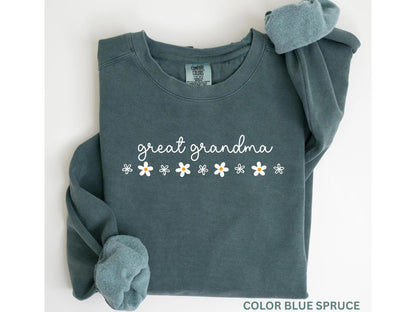 Comfort Colors® 1566 Unisex Sweatshirt for Women, Great Grandma Gift, Pregnancy Reveal, SwiftPOD Garment-Dyed, Baby Announcement Outfit