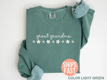 Comfort Colors® 1566 Unisex Sweatshirt for Women, Great Grandma Gift, Pregnancy Reveal, SwiftPOD Garment-Dyed, Baby Announcement Outfit