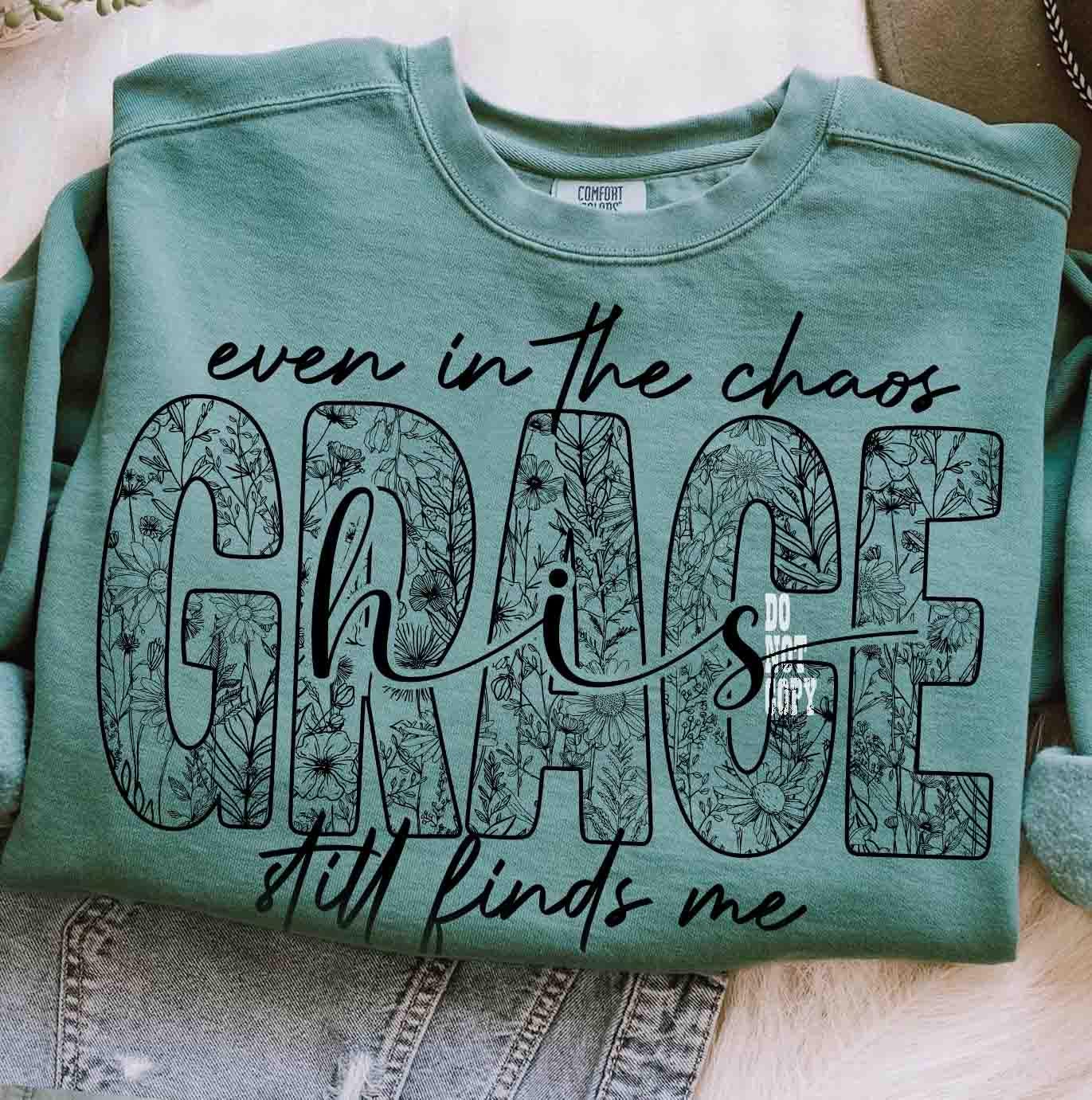 His Grace Still Finds Me Floral Christian Crewneck Sweatshirt, Gildan 18000, Vintage Scripture, Unisex Fleece, Cozy Fall Gift, Aesthetic Faith Outfit