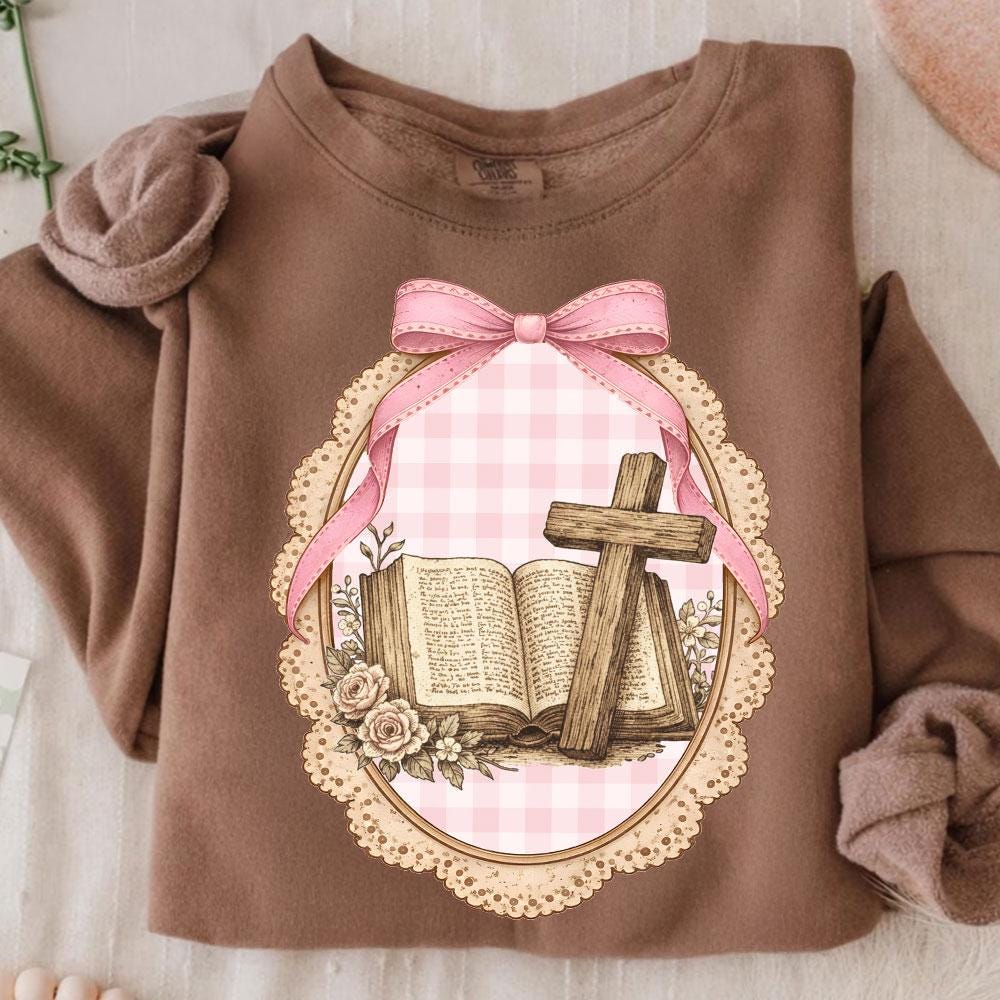 Vintage Christian Cross Cottagecore Oval Frame Bible Gildan 18000 Crewneck Sweatshirt, Grandma Core Aesthetic, Homestead Mama Gift for Women